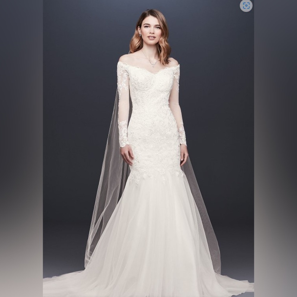 Size 2 Long Sleeve Off-the-Shoulder Wedding Dress